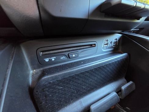 Used 2019 RAM 1500 Big Horn RWD image 25