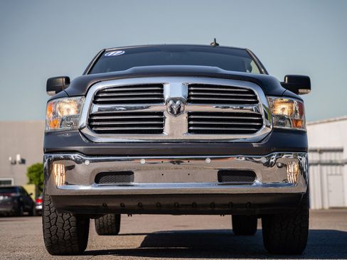 Used 2017 RAM 1500 Big Horn AWD/4WD image 2