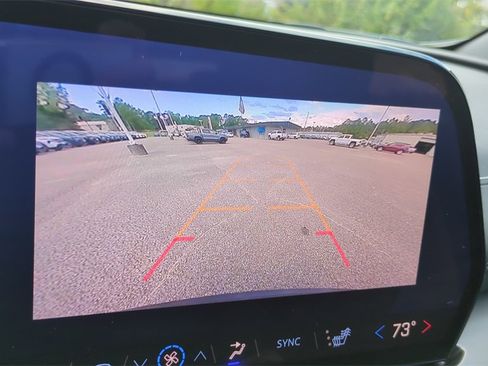 Used 2025 Chevrolet Traverse LT image 26