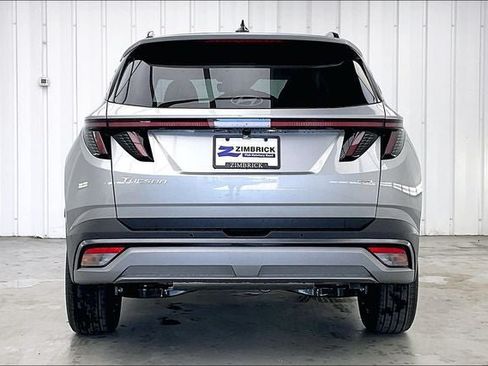 Certified 2025 Hyundai Tucson Limited AWD/4WD image 4