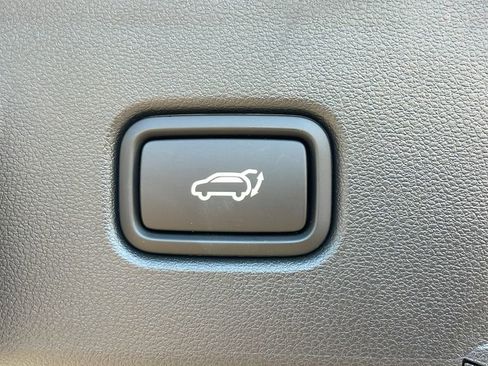 New 2025 Hyundai Tucson Limited image 30