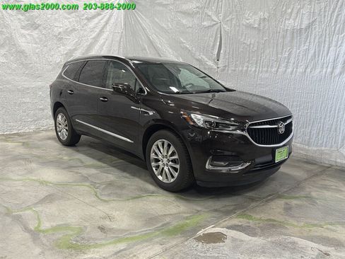 Used 2018 Buick Enclave Premium w/ Experience Buick Package AWD/4WD image 2