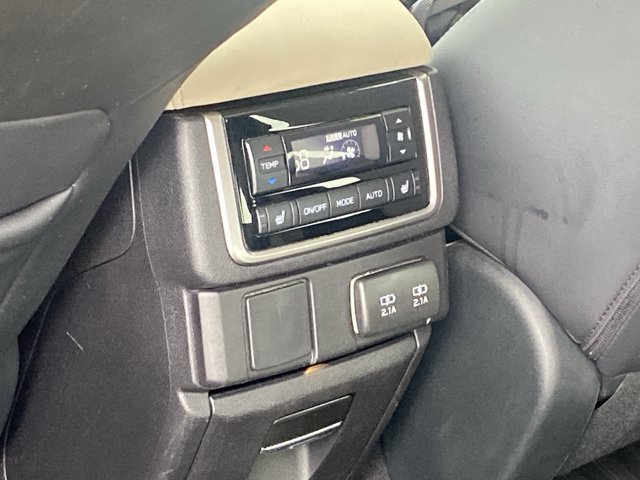 Used 2019 Subaru Ascent Limited w/ Popular Package #2 AWD/4WD image 10