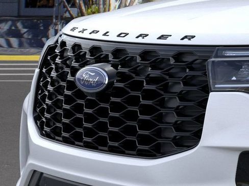 New 2025 Ford Explorer ST-Line w/ Premium Package image 17