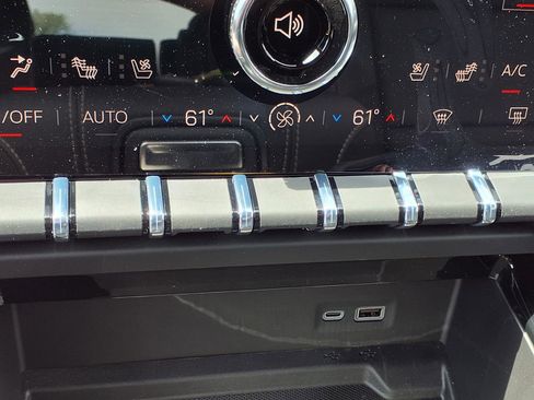 New 2026 GMC Yukon Elevation w/ Elevation Premium Package image 5