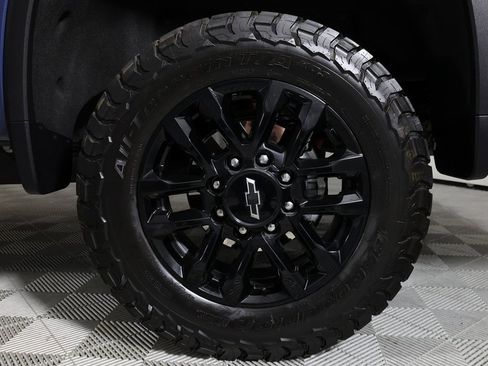 Used 2025 Chevrolet Silverado 2500 LTZ w/ Trail Boss Package image 48