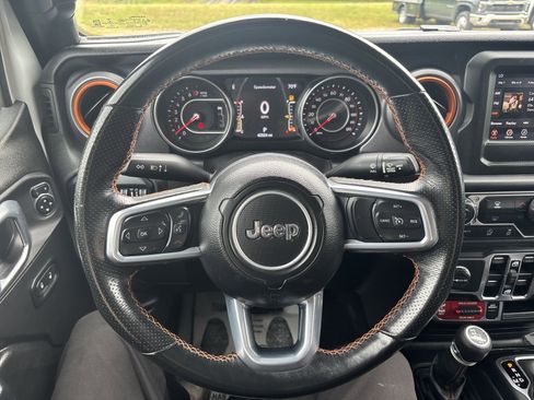 Used 2021 Jeep Gladiator Mojave AWD/4WD image 17