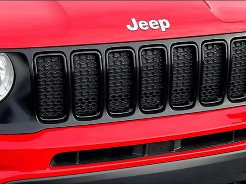 Used 2020 Jeep Renegade Sport image 31