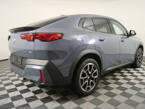 Certified 2024 BMW X2 xDrive28i image 3