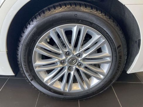 Used 2014 Lexus ES 350 350 w/ Luxury Package image 7