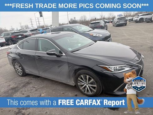 Used 2020 Lexus ES 300h w/ Premium Package image 2