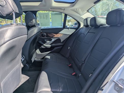 Used 2018 Mercedes-Benz C 300 4MATIC Sedan image 13