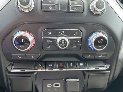 Used 2020 GMC Sierra 1500 SLE w/ SLE Value Package RWD image 34