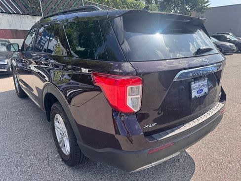 Certified 2023 Ford Explorer XLT w/ Equipment Group 202A AWD/4WD image 3