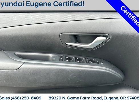 Used 2025 Hyundai Santa Cruz SE AWD/4WD image 13