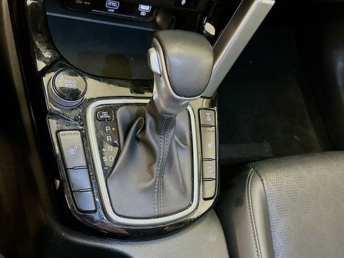 Used 2022 Kia Seltos EX image 25