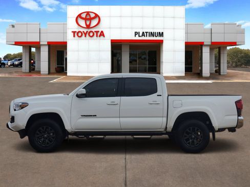 Used 2023 Toyota Tacoma SR5 RWD image 3