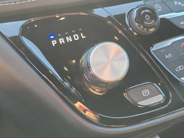 New 2027 Chrysler Pacifica Select FWD image 19