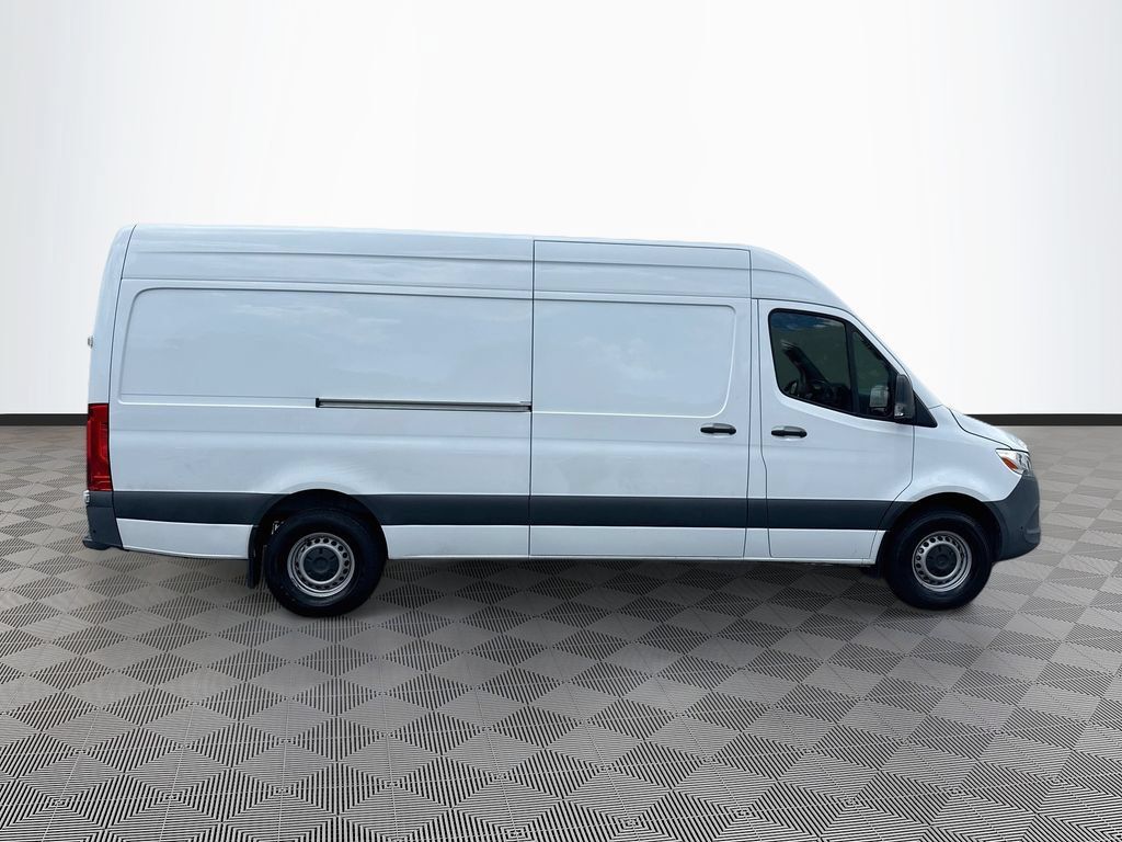 Used 2023 Mercedes-Benz Sprinter 2500 image 5