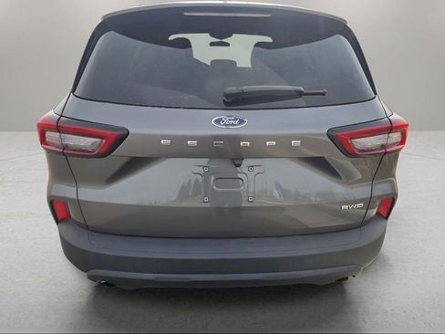 Used 2025 Ford Escape ST-Line image 4