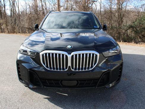 Used 2024 BMW X5 xDrive40i w/ M Sport Package image 4