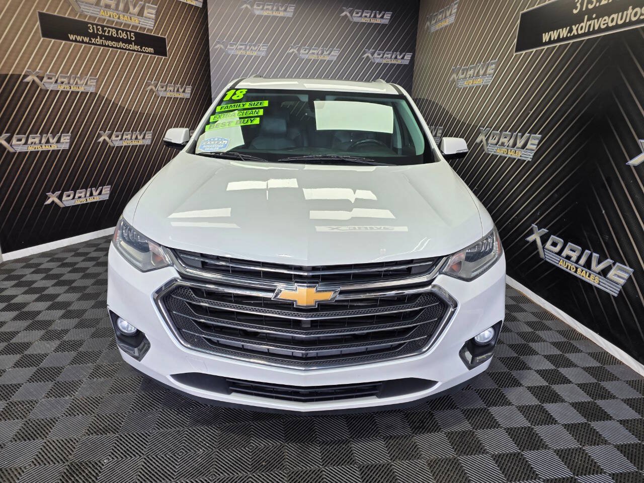 Used 2018 Chevrolet Traverse Premier w/ Driver Confidence II Package FWD image 4