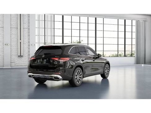 Used 2026 Mercedes-Benz GLC 300 4MATIC image 22