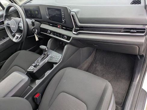 Used 2025 Kia Sportage LX FWD image 20