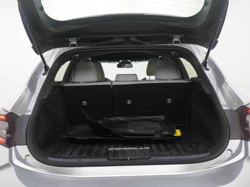 Used 2024 Toyota Corolla SE w/ SE Package image 16