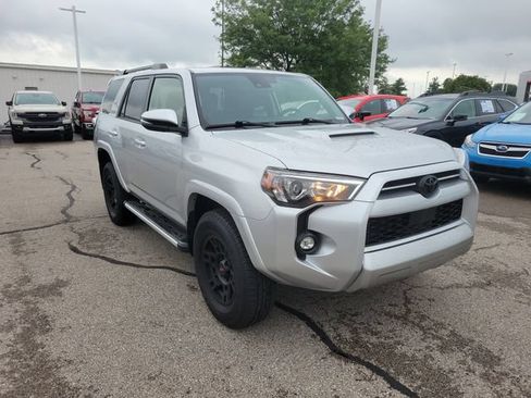 Used 2024 Toyota 4Runner TRD Off-Road Premium w/ Moonroof Package AWD/4WD image 7