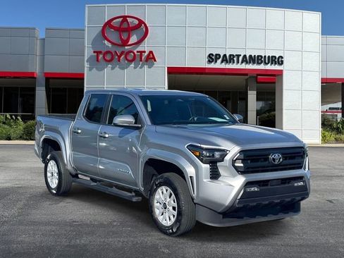 Used 2025 Toyota Tacoma SR5 RWD image 1