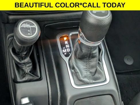 Used 2023 Jeep Wrangler Unlimited Sport AWD/4WD image 21