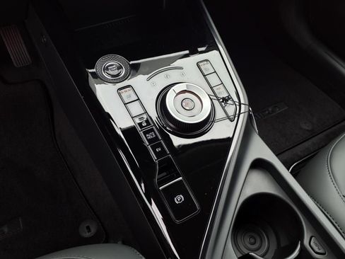 New 2025 Kia Niro EX w/ EX Cold Weather Package image 25