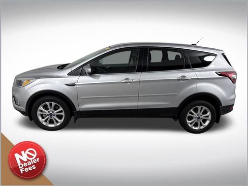 Used 2017 Ford Escape SE image 7