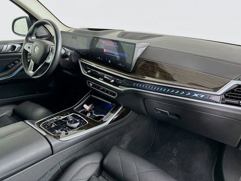 Used 2023 BMW X7 xDrive40i w/ Executive Package AWD/4WD image 39