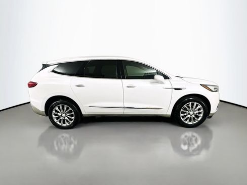 Used 2019 Buick Enclave Premium w/ Experience Buick Package FWD image 4