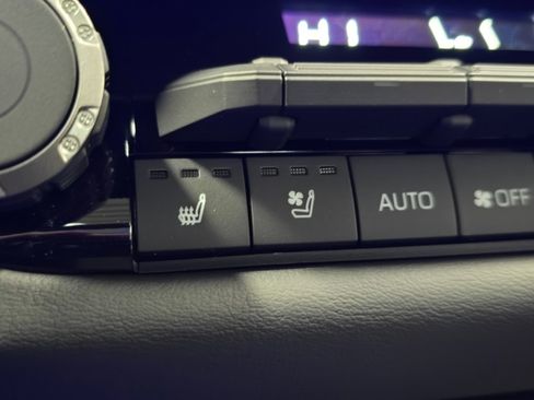 New 2026 Toyota Sequoia Platinum image 9