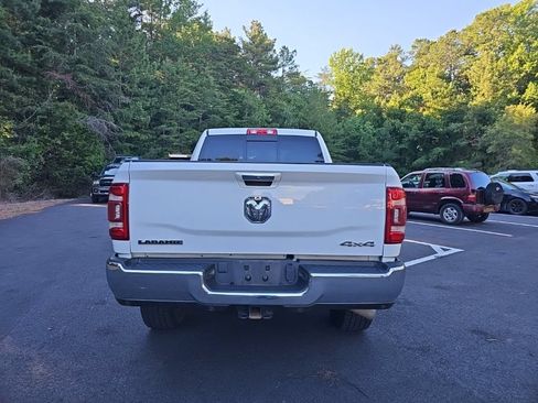 Used 2022 RAM 2500 Laramie w/ Chrome Appearance Group AWD/4WD image 6