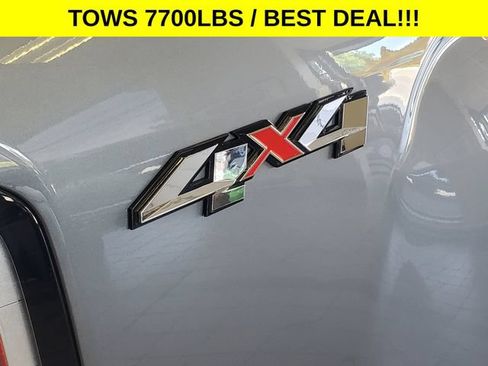 Used 2022 GMC Canyon AT4 w/ Trailering Package AWD/4WD image 9