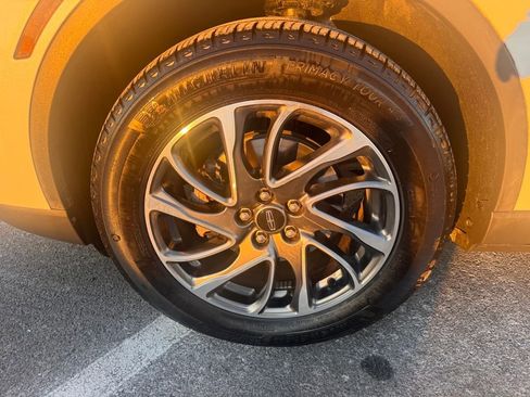 Certified 2022 Lincoln Corsair STANDARD w/ Equipment Group 101A image 24