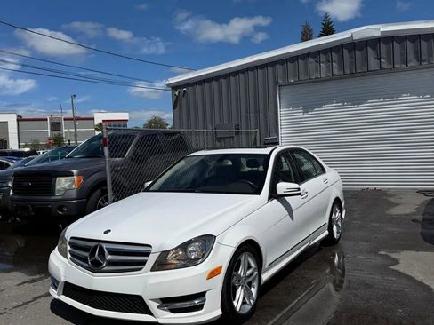 Used 2013 Mercedes-Benz C 250 Sedan image 2