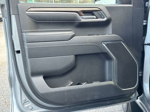 Used 2024 Chevrolet Silverado 1500 LT image 14