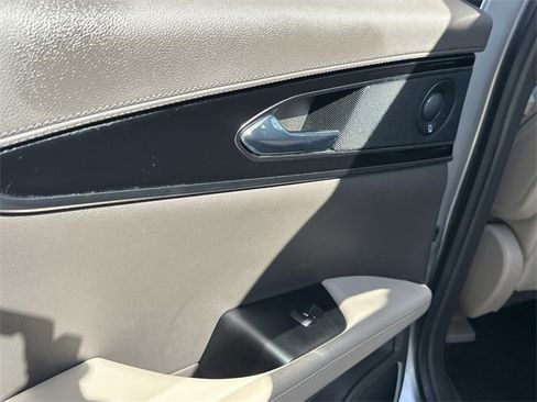 Certified 2022 Lincoln Nautilus Reserve w/ Equipment Group 201A image 12