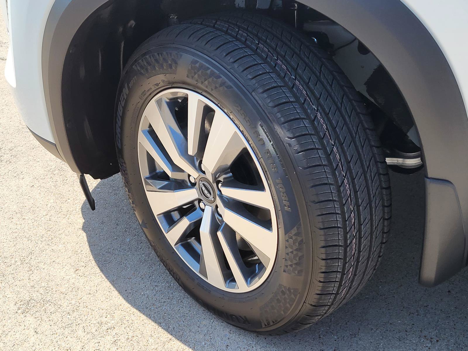 New 2026 Nissan Pathfinder SL w/ Cargo Package FWD image 9