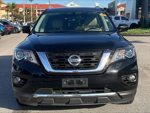 Used 2019 Nissan Pathfinder Platinum w/ Cargo Package AWD/4WD image 2