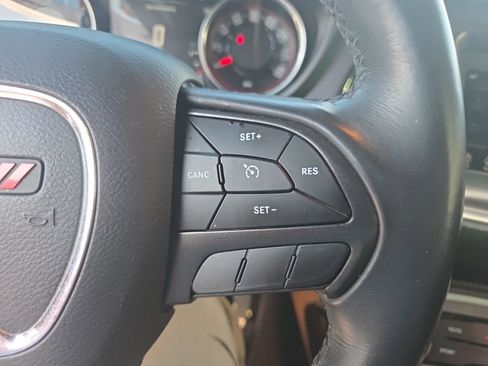 Used 2018 Dodge Challenger SXT RWD image 14