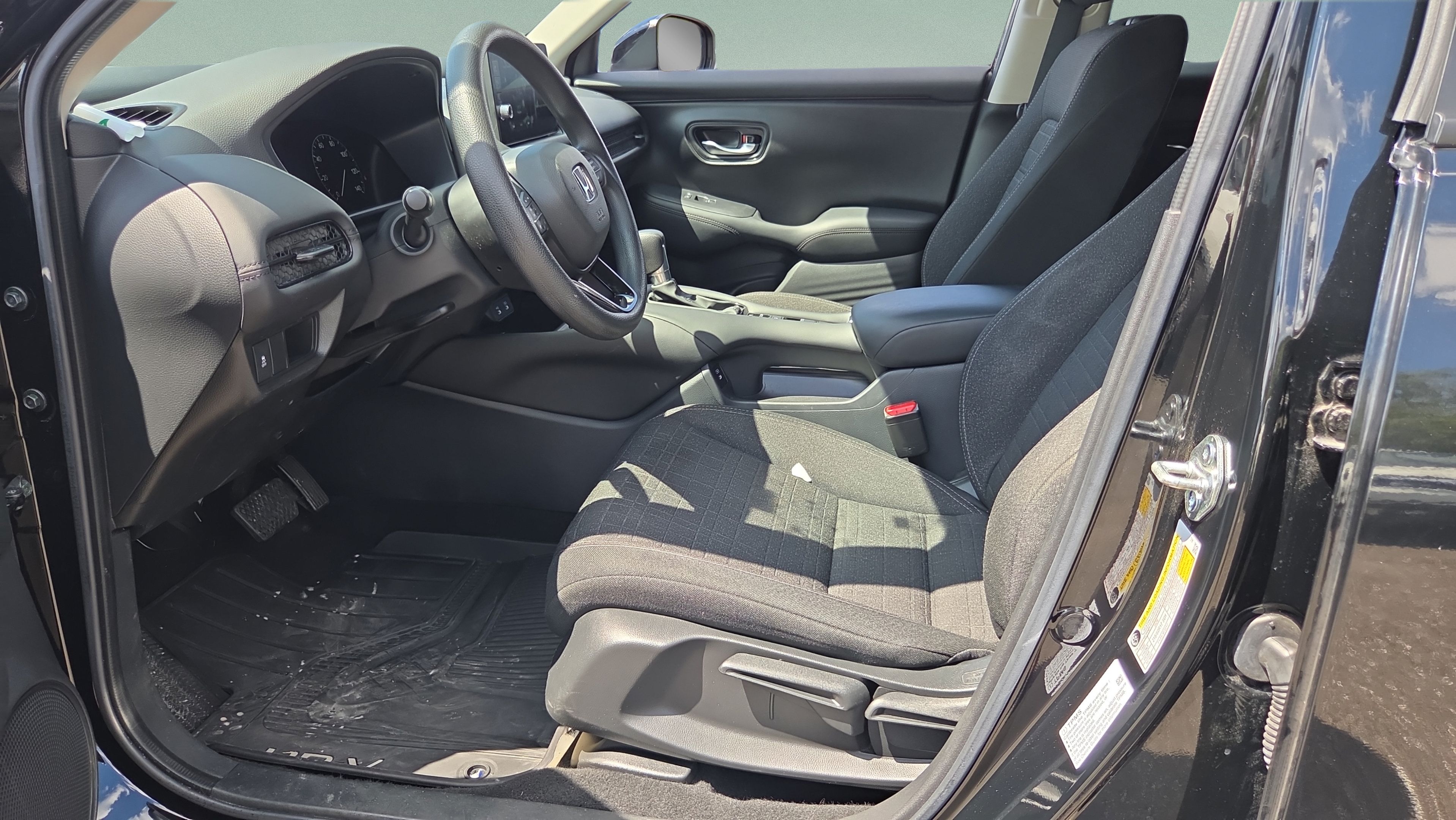 Certified 2026 Honda HR-V LX image 10