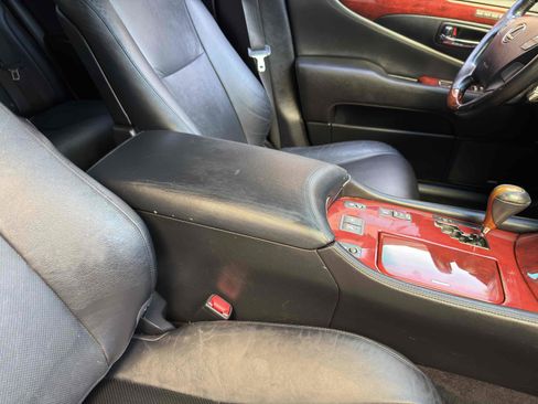 Used 2011 Lexus LS 460 image 53