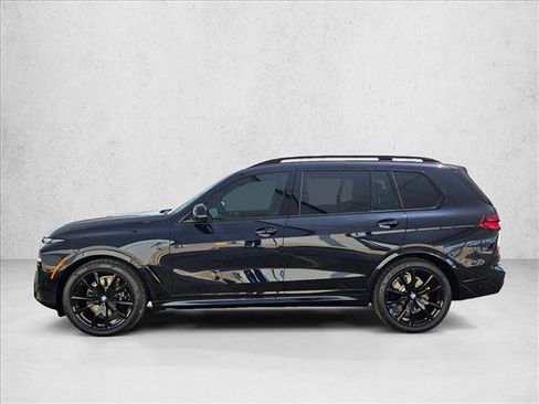 Certified 2026 BMW X7 xDrive40i w/ M Sport Package AWD/4WD image 5