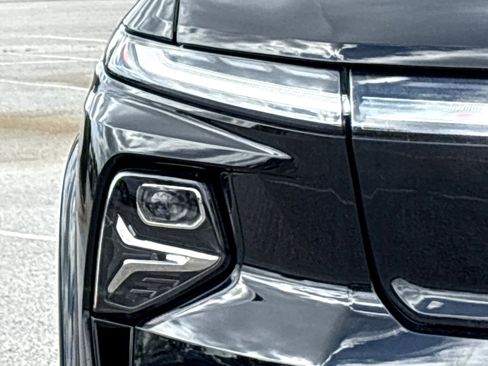 New 2024 Chevrolet Silverado EV RST w/ LPO, Utility Wall Package image 24